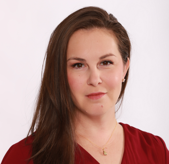 Ginger Hultin Headshot